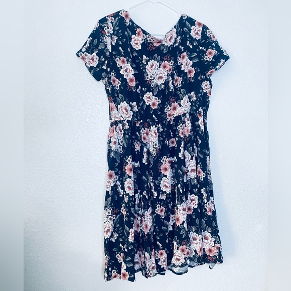 Torrid Floral Boho Pleated Rounded Collar Stretch Waist A-Line Dress 1X - Picture 2 of 7